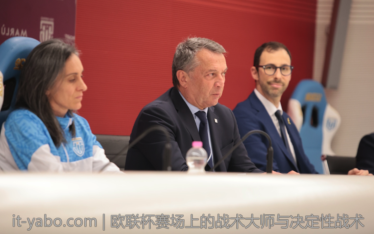 欧联杯赛场上的战术大师与决定性战术